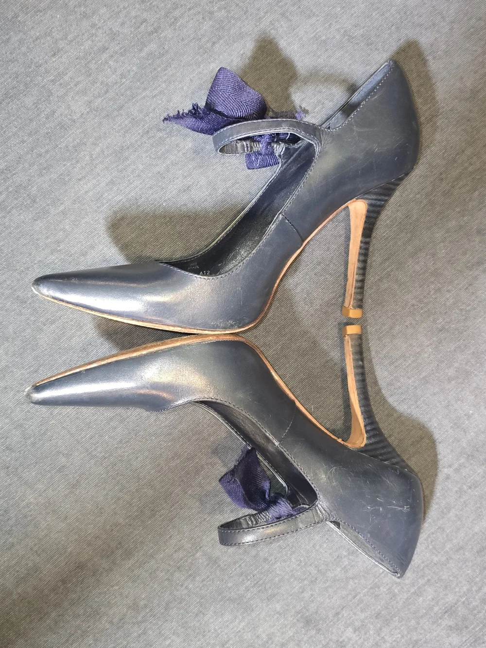 Tory Burch Navy Blue Leather Pointed Toe Mary Jane Ribbon Pumps Heels Size 7.5 M